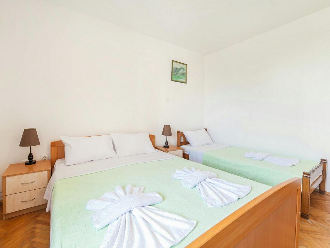 Hana Accommodation Sveti Stefan Bagian luar foto